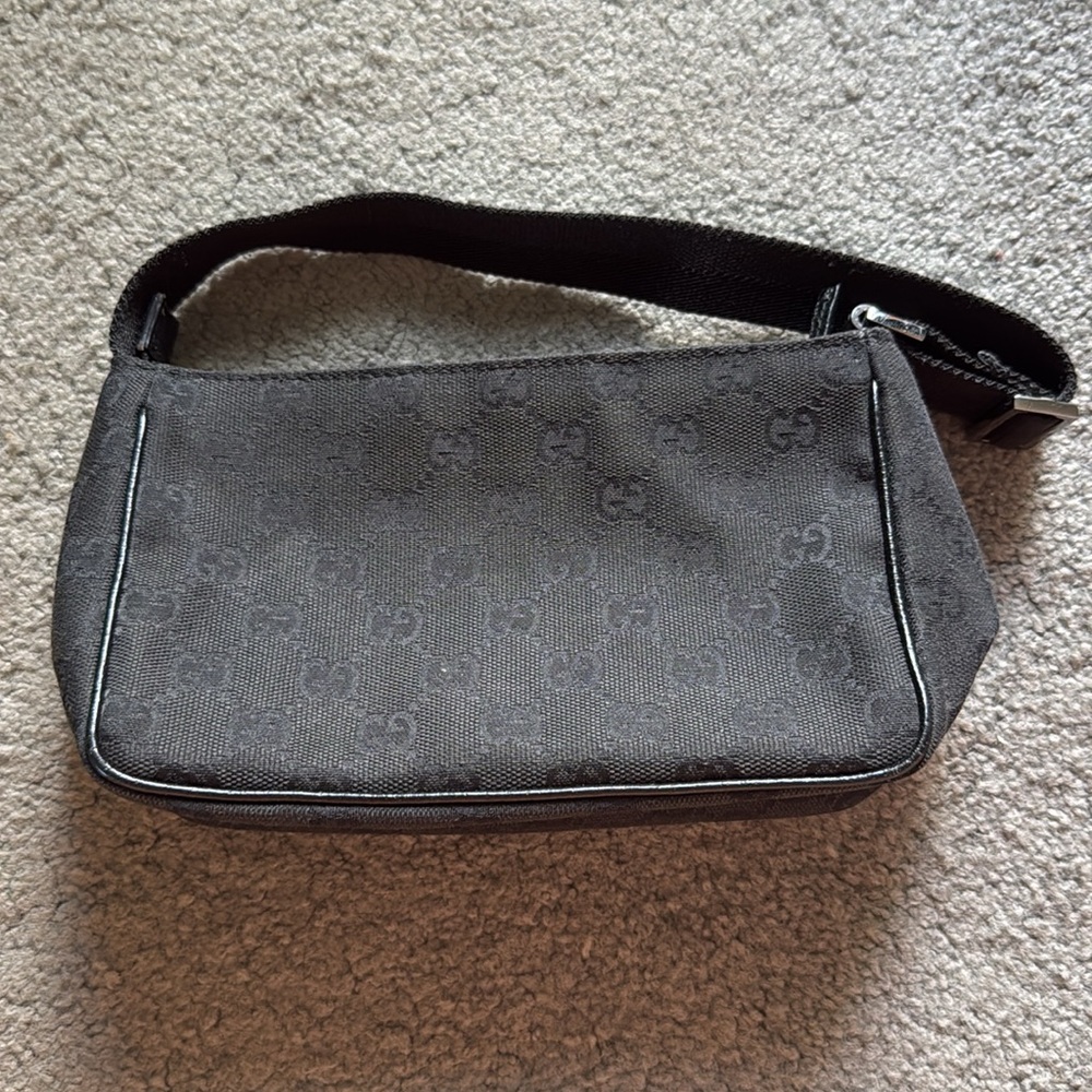 Authentic Vintage Gucci Mini Shoulder Bag - Picture 2 of 10